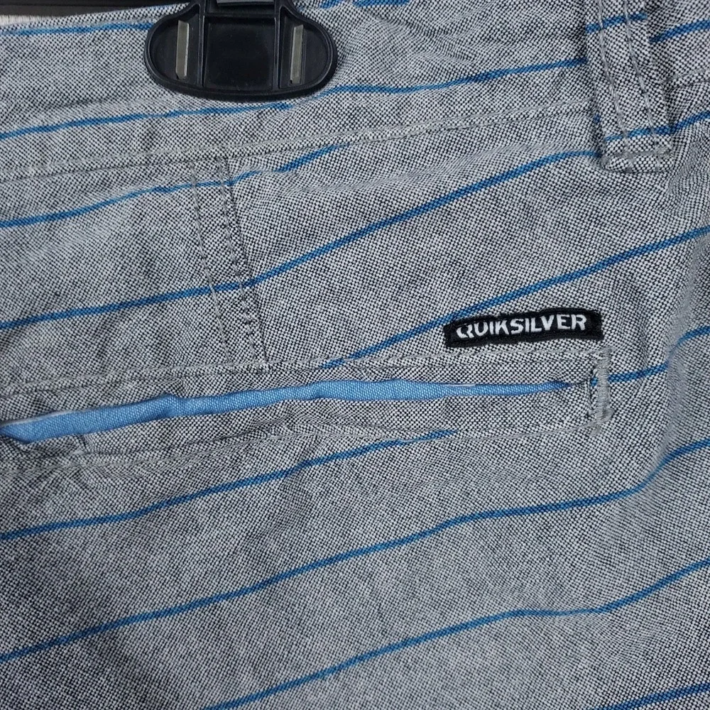 Quiksilver Mens Shorts 33 Gray Blue Striped Tailored Waist Flat FrontClassic...